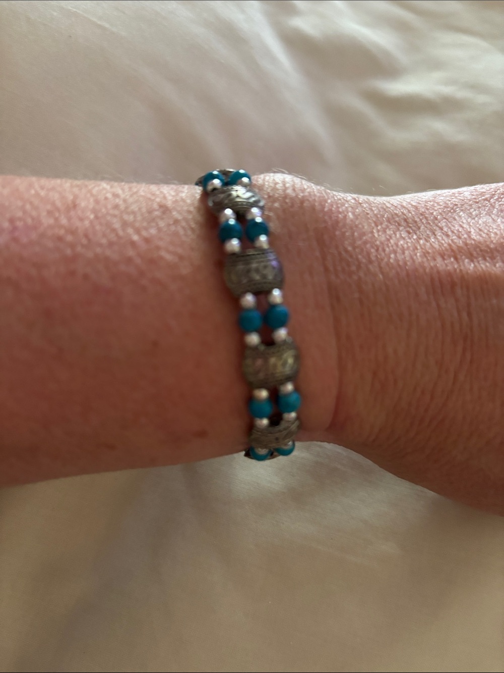 Southwestern Native Teal Beaded Silver Geometric Accent Women's Bracelet